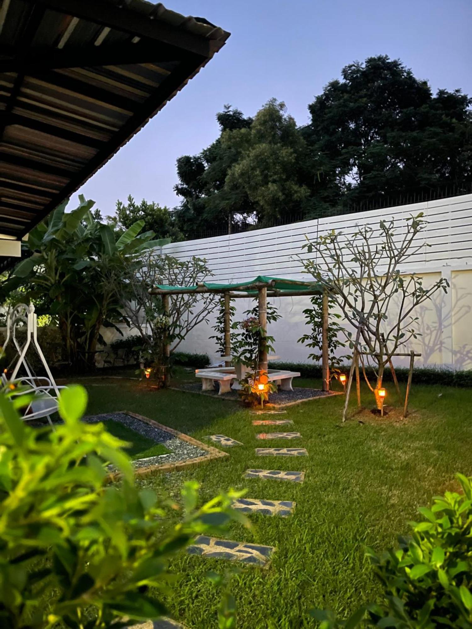 Anna Home@Lat Krabang 방콕 외부 사진